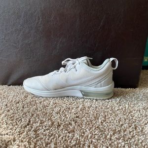 2016 Kids White Nike Air Max Sneakers